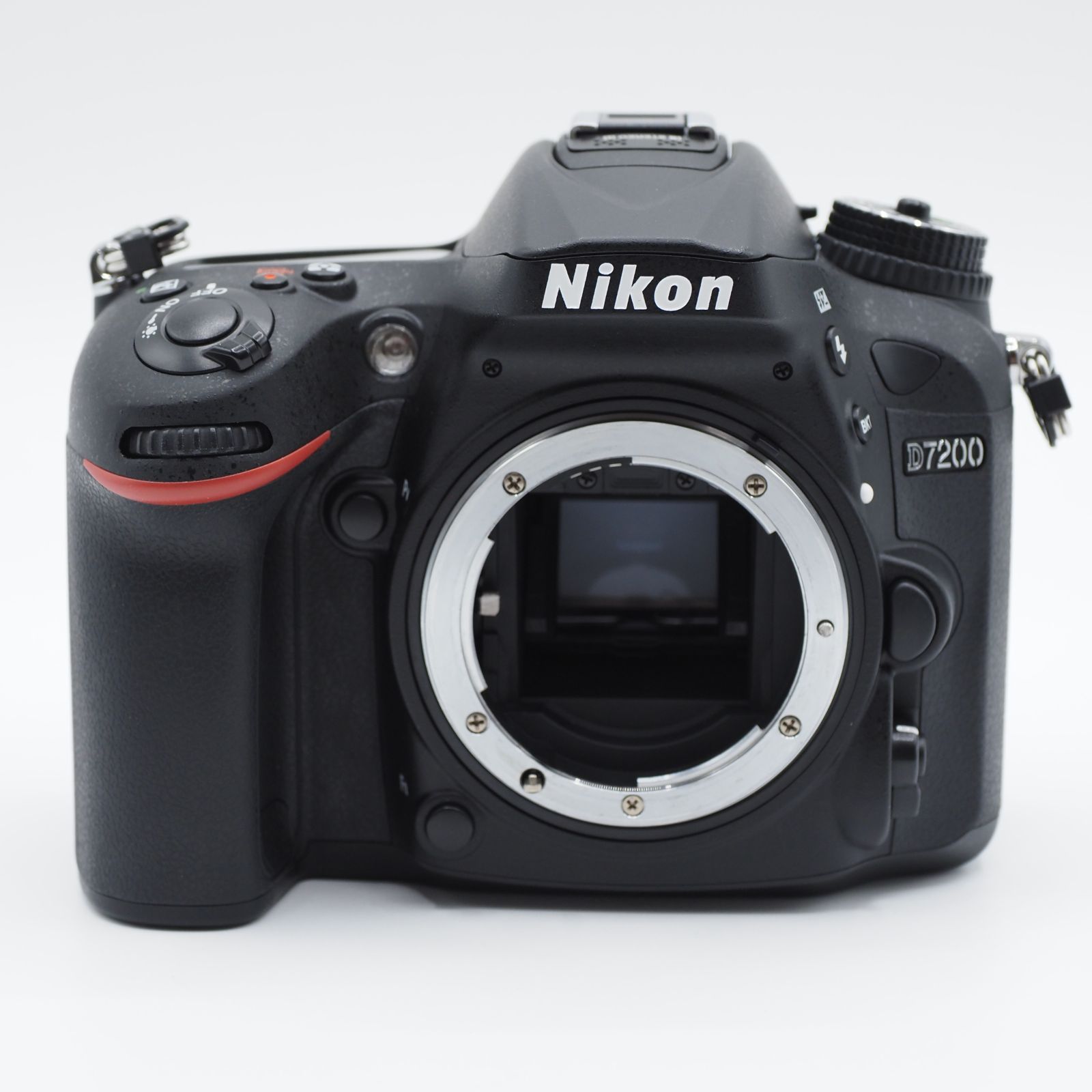★ショット数3,012回・元箱付き新品級★ Nikon ニコン D7200 ☆ショット数3,012回・元箱付き新品級☆ Nikon ニコン D7200