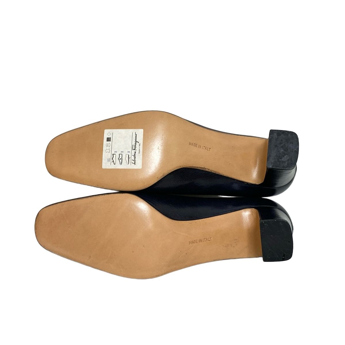 FERRAGAMO/SalvatoreFerragamo(サルバトーレフェラガモ) パンプス 7 D  