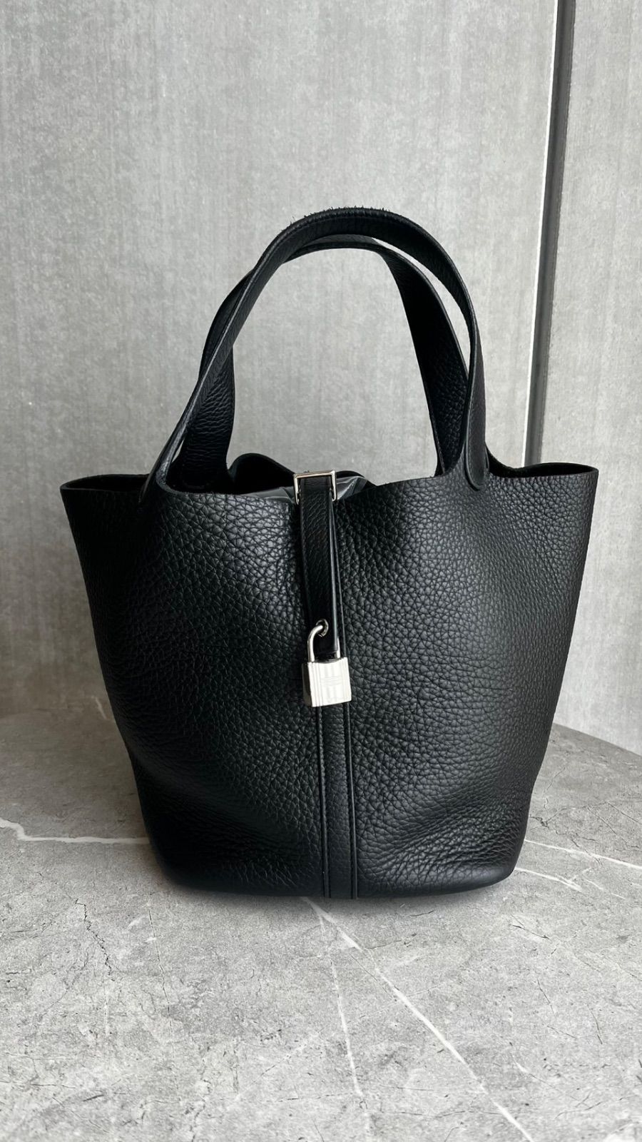HERMES】ピコタンロックMM/ノワール/シルバー金具 - メルカリ