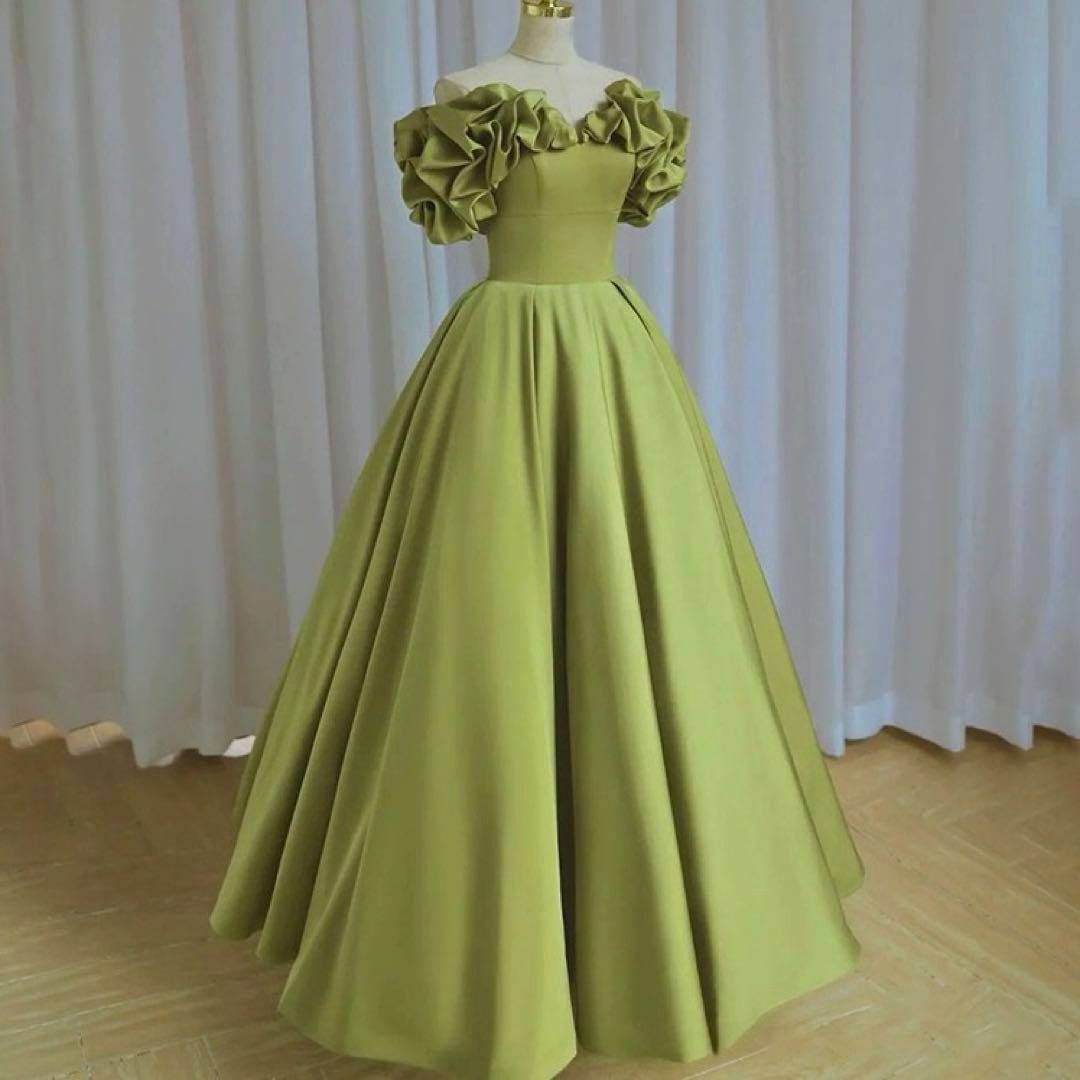 シンプルオシャレなフリルのオフショル イブニングドレス?.? - メルカリ