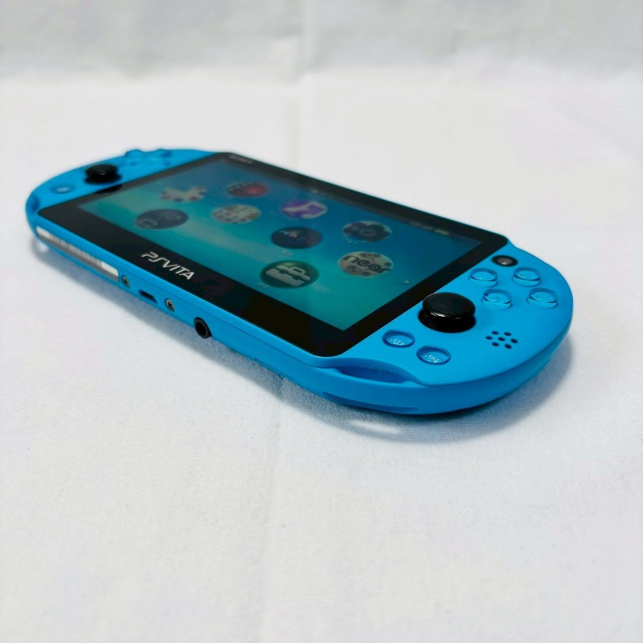 psvita 本体 1000 充電ケーブル 付き（CYBER・USBストレート