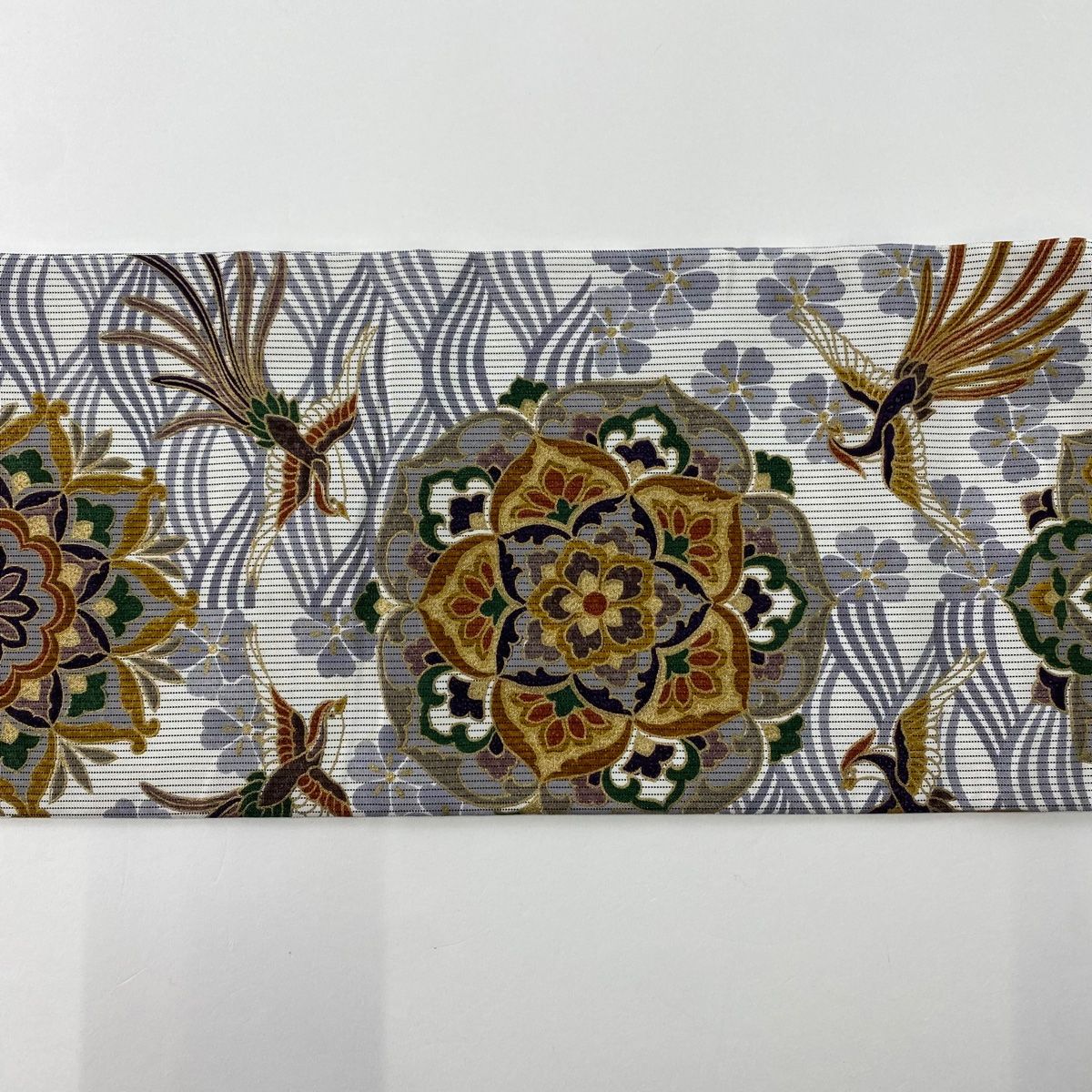 名古屋帯 美品 秀品 紬地 やまと 華文 尾長鳥 金彩 灰白 正絹