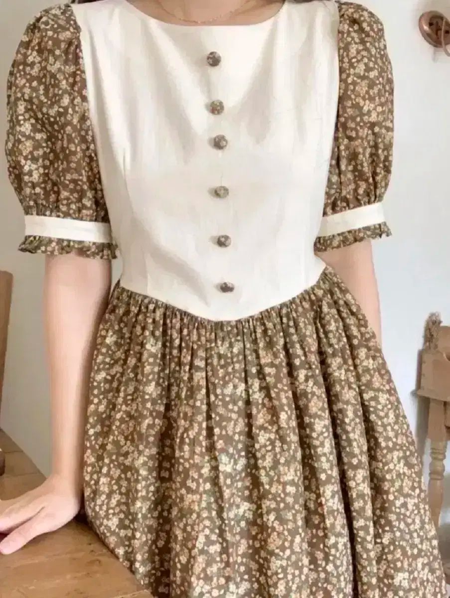mimi boutique 五月 メグ ドレス 茶色