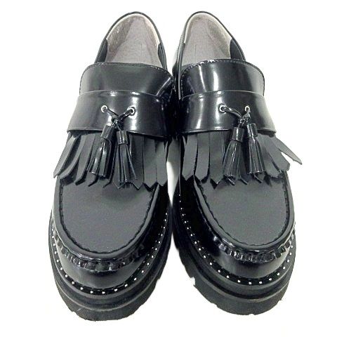 ユナイテッドアローズ タッセル ローファー 黒 レザー 革靴 ドレス シューズ ユナイテッドアローズ タッセル ローファー 黒 レザー 革靴