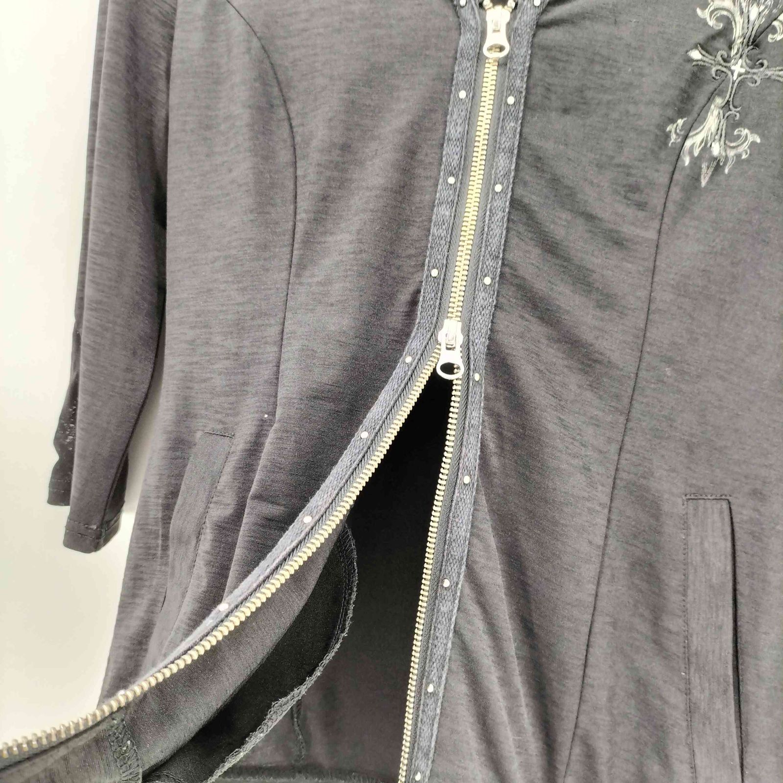 USED古着(ユーズドフルギ) divka 変形デザインコートパーカー レディース  2 中古 古着 0245 ユーズドフルギ USED古着 divka 変形デザインコートパーカー