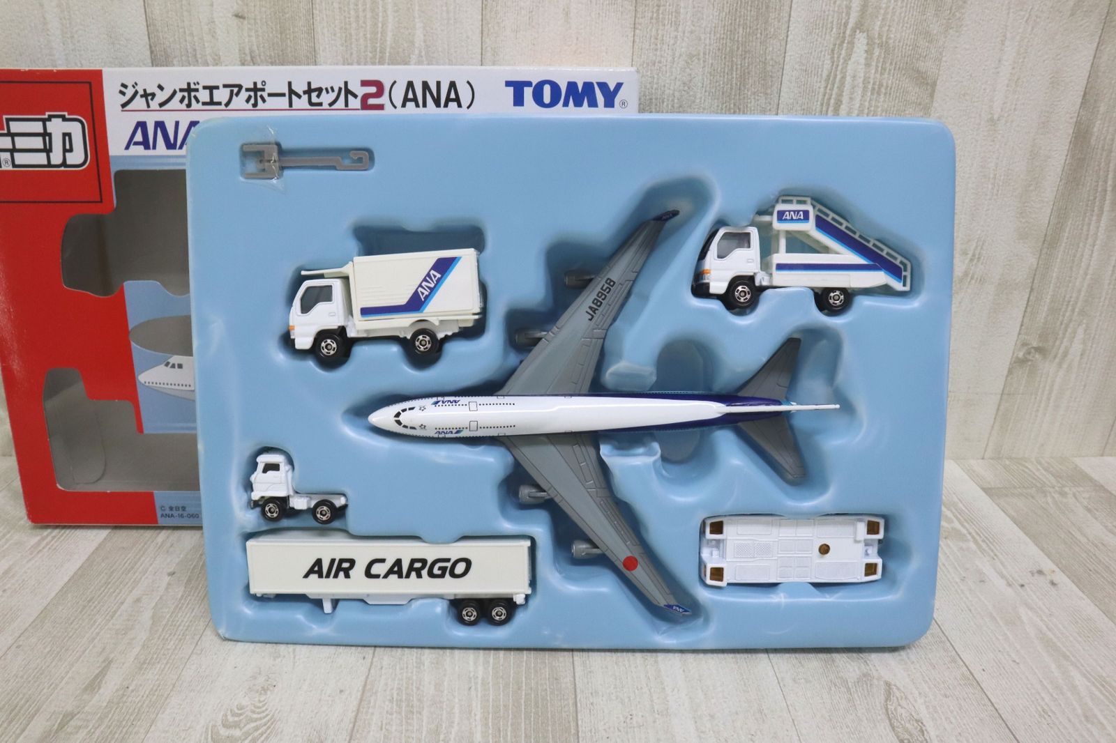 TOMY トミー トミカ ジャンボエアポートセット2 (ANA) - メルカリ