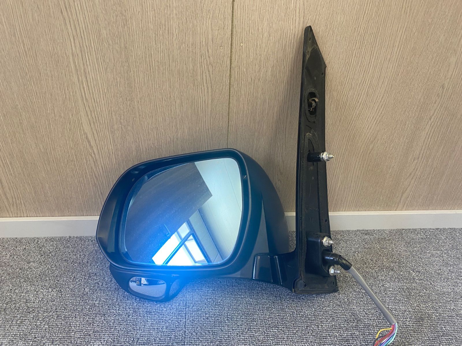 エスティマ　ACR50 左サイドミラーカメラ付き トヨタ エスティマ ACR50 左ドアミラー カメラ付き 7789 - メルカリ