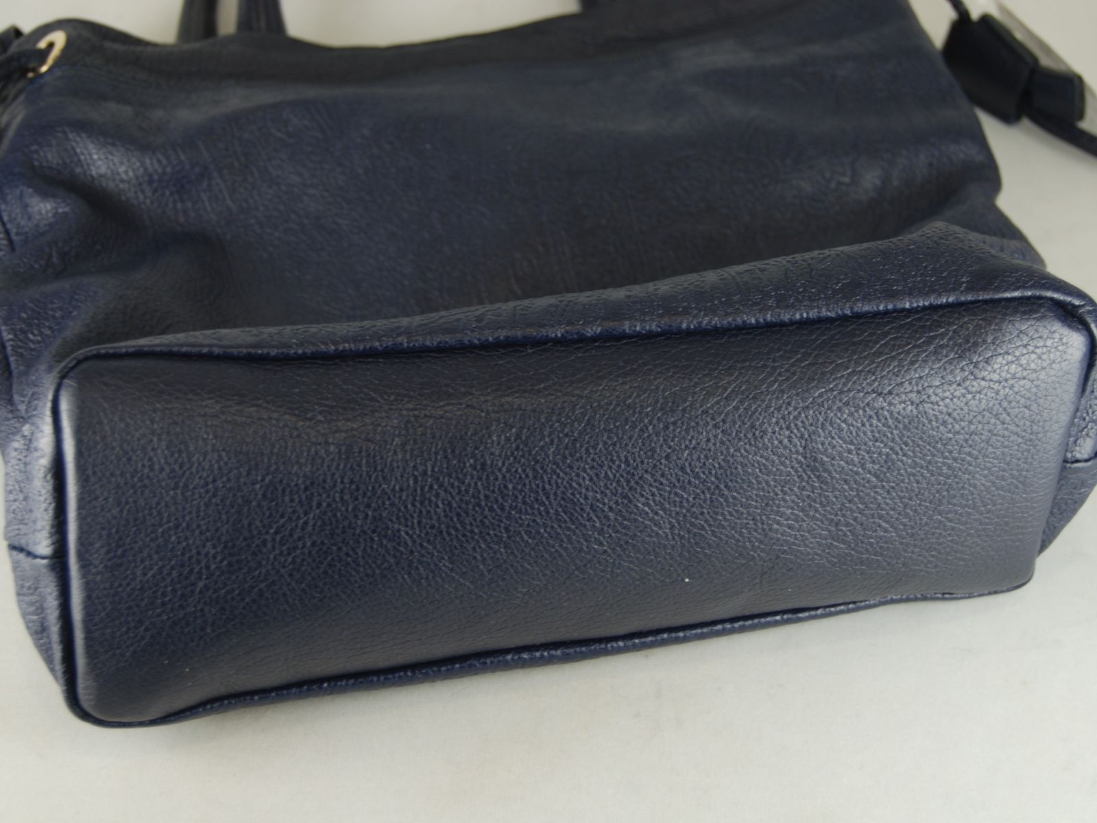 USED/AB】ETROエトロ□レザーハンドバッグ□2way□ネイビー - メルカリ