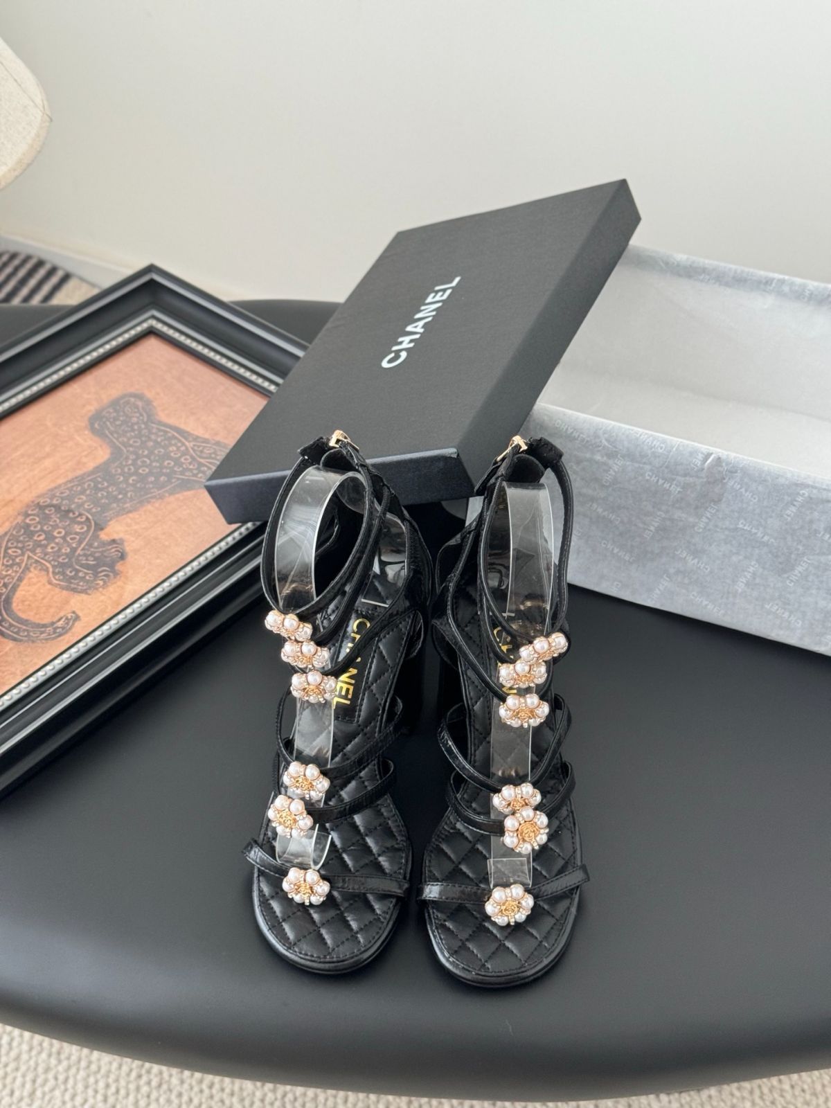 CHANEL スリッポン　サンダル CHANEL(シャネル) スリッポン(レディース) - 海外通販のBUYMA