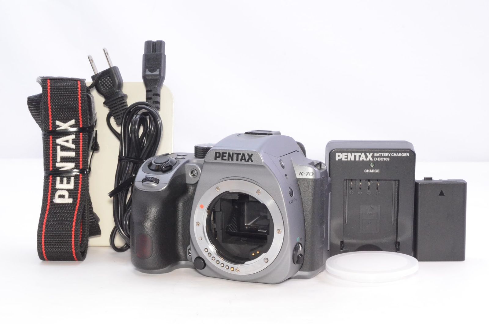 PENTAX K-70 ボディ シルバー 中古：AB(良品)】ペンタックス K-70