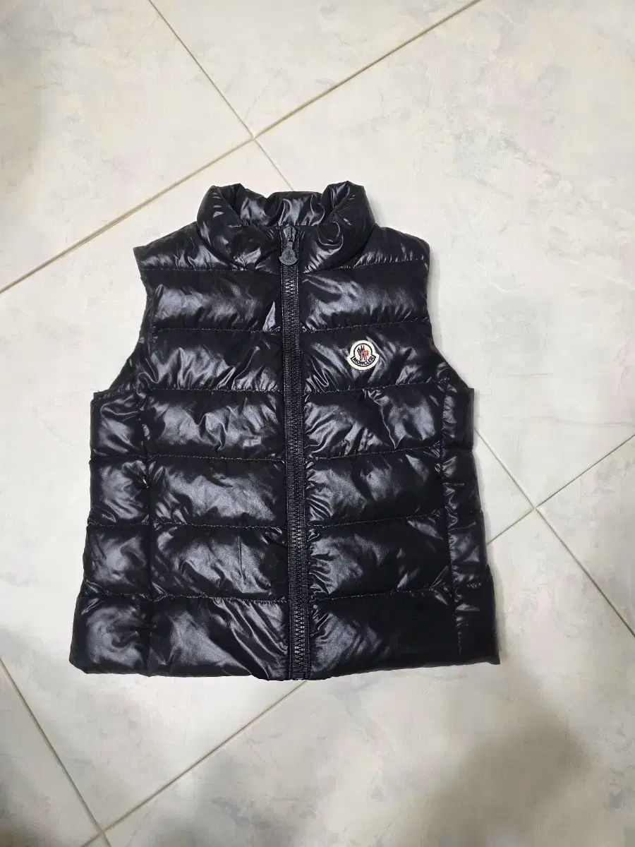  モンクレール キッズ ダウン ベスト ガニー 6 A その他 ジャケット ブルゾン