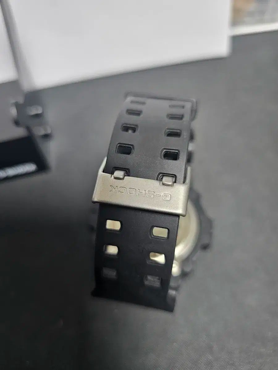 SHOCK ジーショック