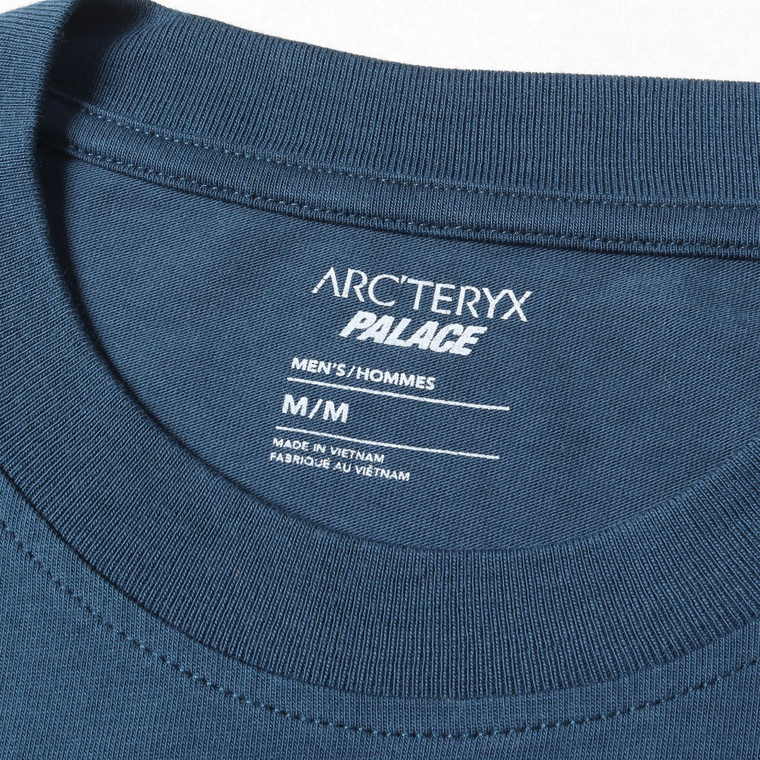 美品 PALACE パレス Tシャツ ARC TERYX アークテリクス リフレクター プリント クルーネックTシャツ T-shirt 20AW  ティール M トップス カットソー 半袖 コラボ アウトドア スケート ブランド