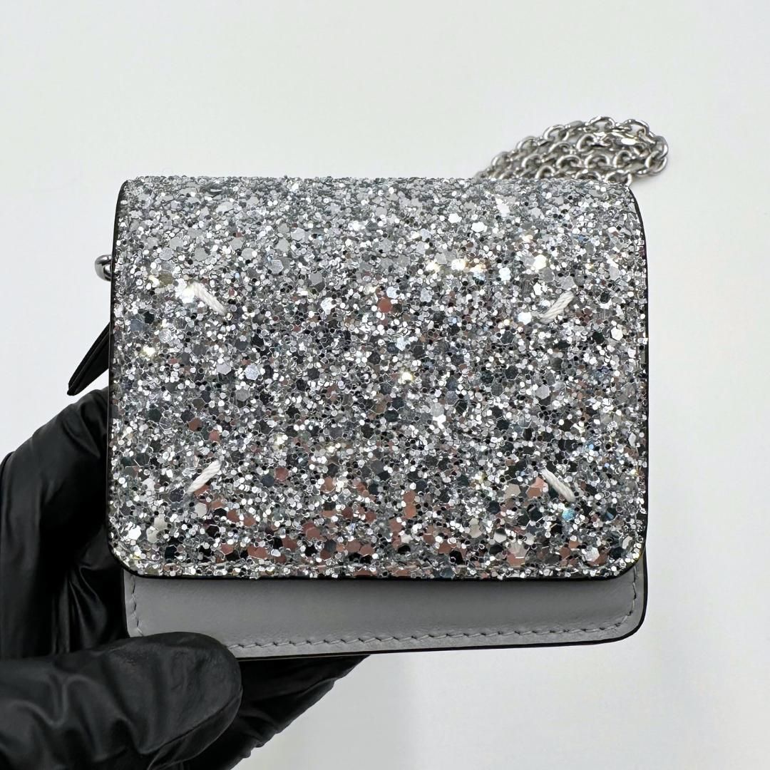 新品】Maison Margiela スパンコール チェーンウォレット - メルカリ