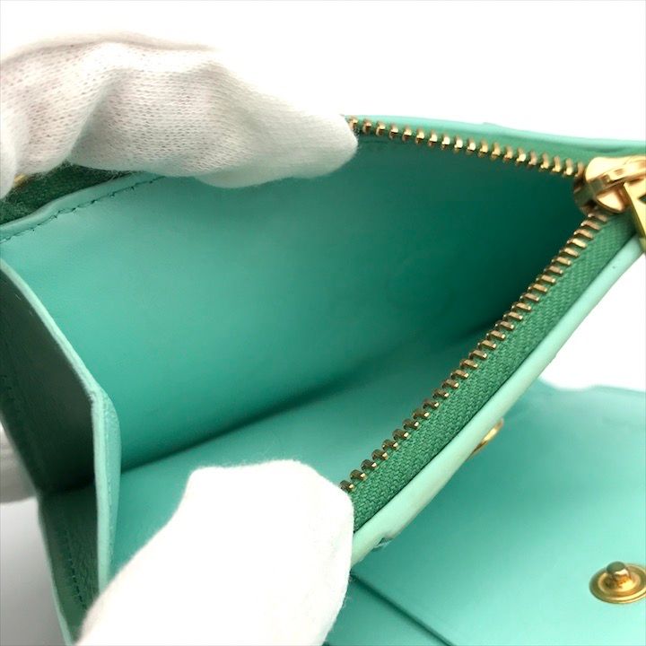 美品 BOTTEGA VENETA ボッテガ カセット スモール 二つ折り 財布