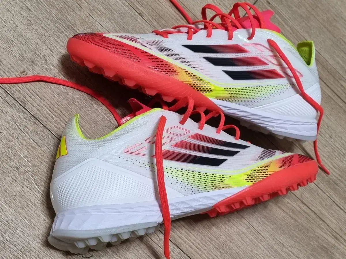 260 F50 プロ TF 高品質 フットサルシューズ タフシューズ サッカーシューズ adidas アディダス