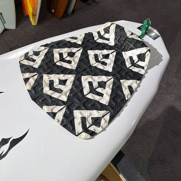 きゃさ　placeboプレセボ　サーフボード　V3ROCKET Placebo プレセボ V3 ROCKET 中古ショートボード 5`9 極上美品