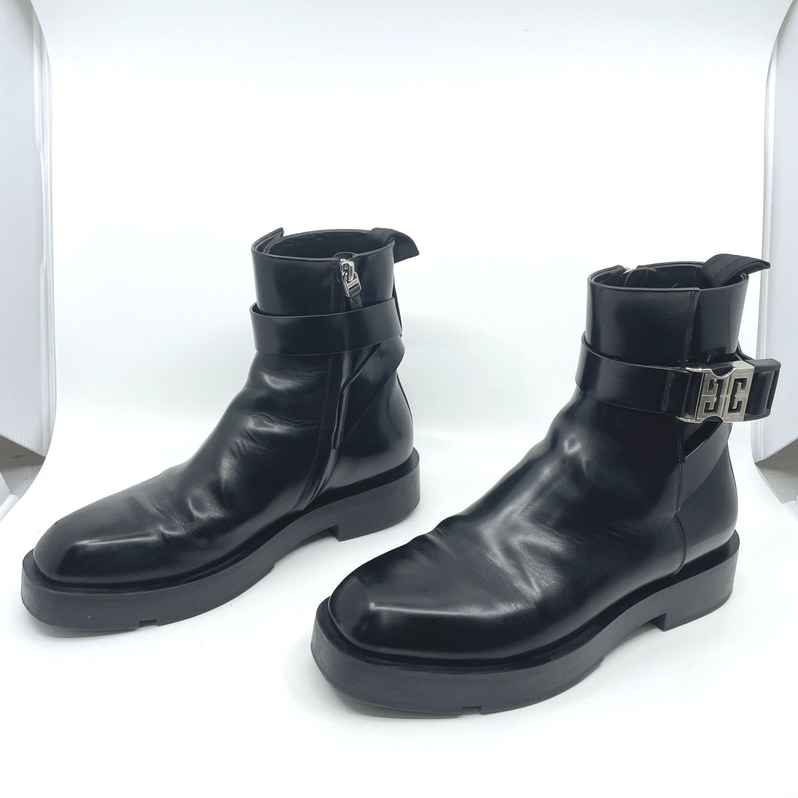 中古美品 GIVENCHY 4Gバックルブーツ 黒 レザー 40 25.5㎝相当 - メルカリ