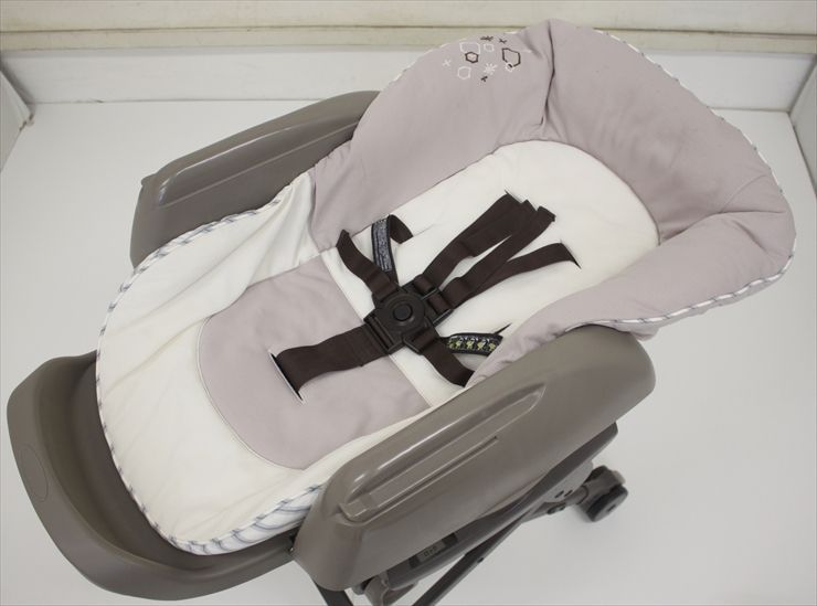 ネムリラ FF キャンディベージュSB 手動ハイローチェア コンビ