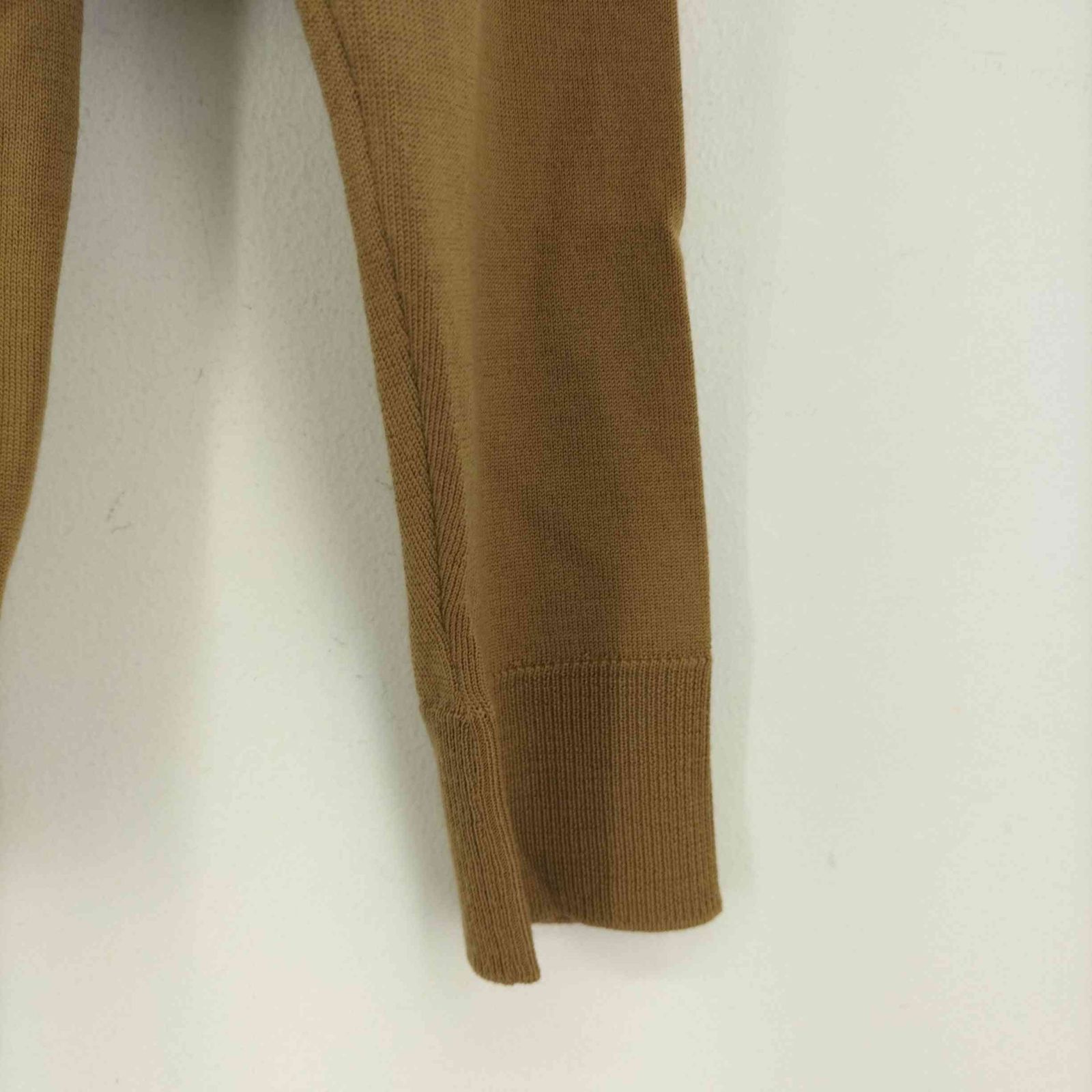 【美品】ミューズドゥーズィエムクラス　FF30クルーネックカーディガン　金ボタン ミューズデドゥーズィエム クラス MUSE de Deuxieme Classe FF30