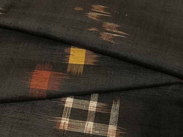 平和屋着物○国指定重要無形文化財 本場久米島紬 手織 飛鳥文 正絹