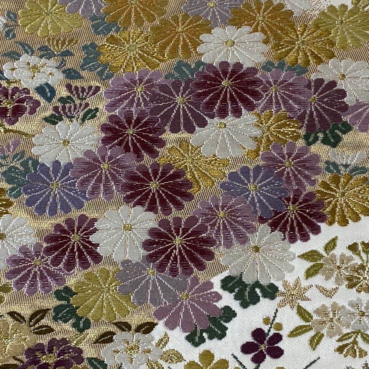 袋帯　金糸／銀糸 菊花刺繍 袋帯 美品 秀品 菊 草花 金銀糸 刺繍 クリーム 六通 正絹 【中古