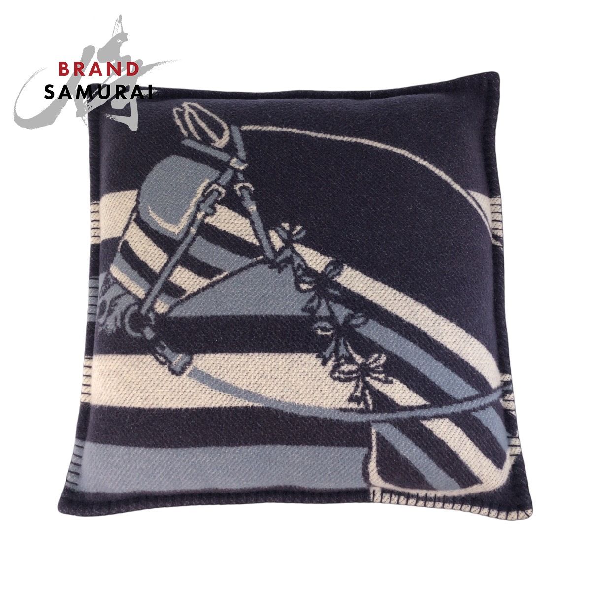 クッション 《アヴァロンIII》 PM | Hermès - エルメス-公式サイト