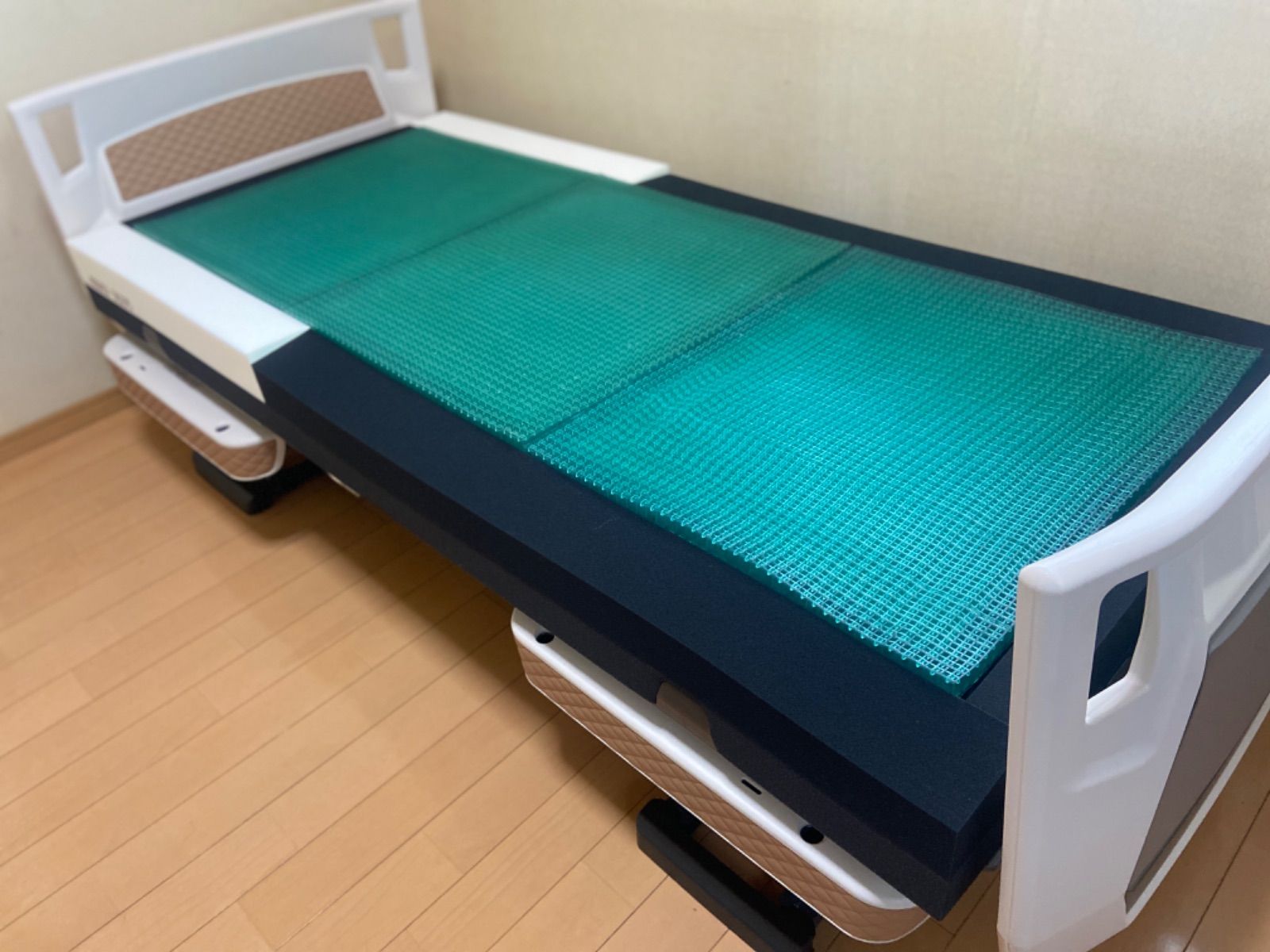 リユース品 介護用マットレス スーパーエクシード 離床応援キャビティタイプ