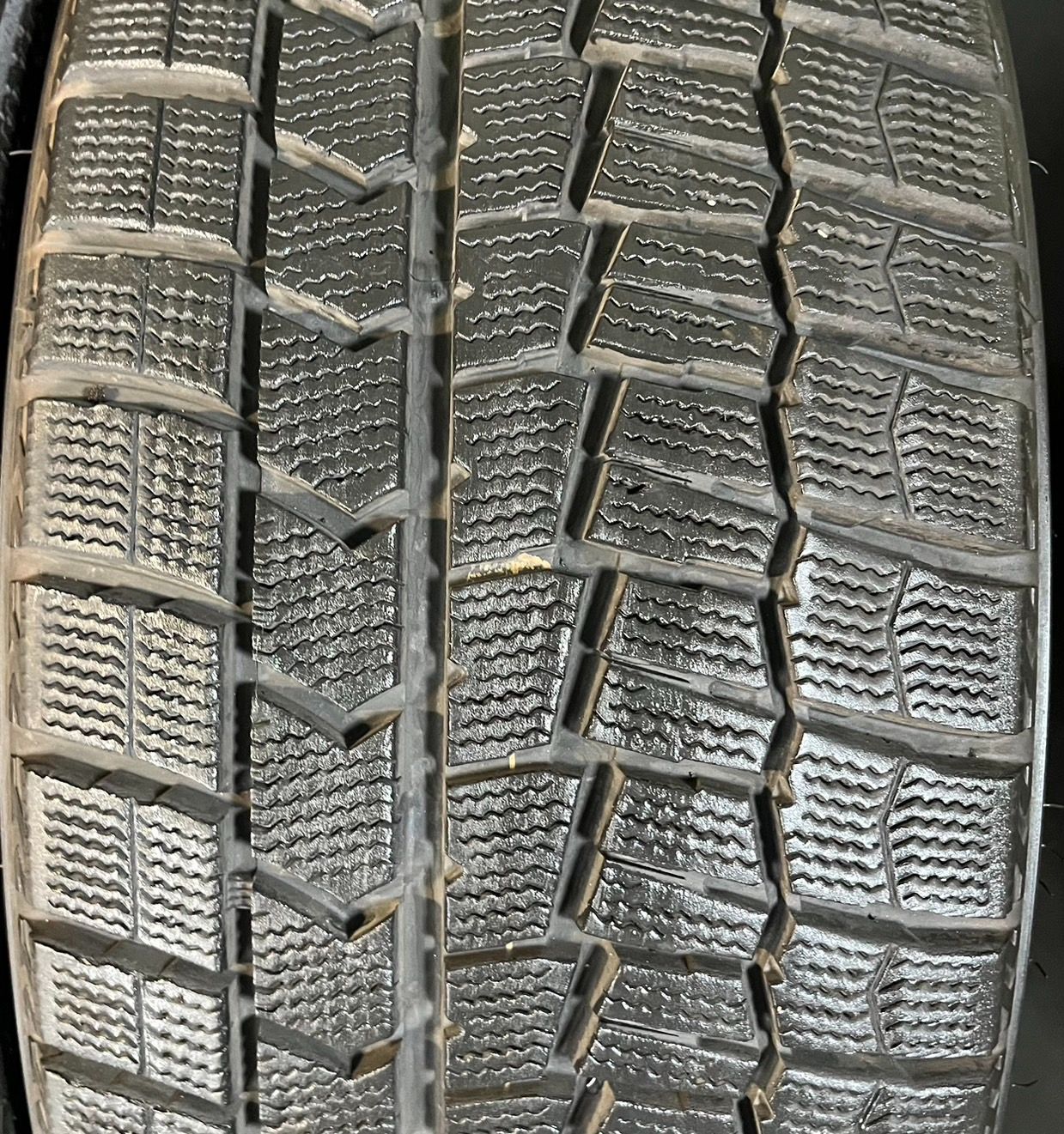 2020年製 約8.4～8.7分山 ダンロップ DUNLOP ウィンターマックス WINTER MAXX WM02 スタッドレス 225 45R18 4本 h_393 TRITUETUBI_COM