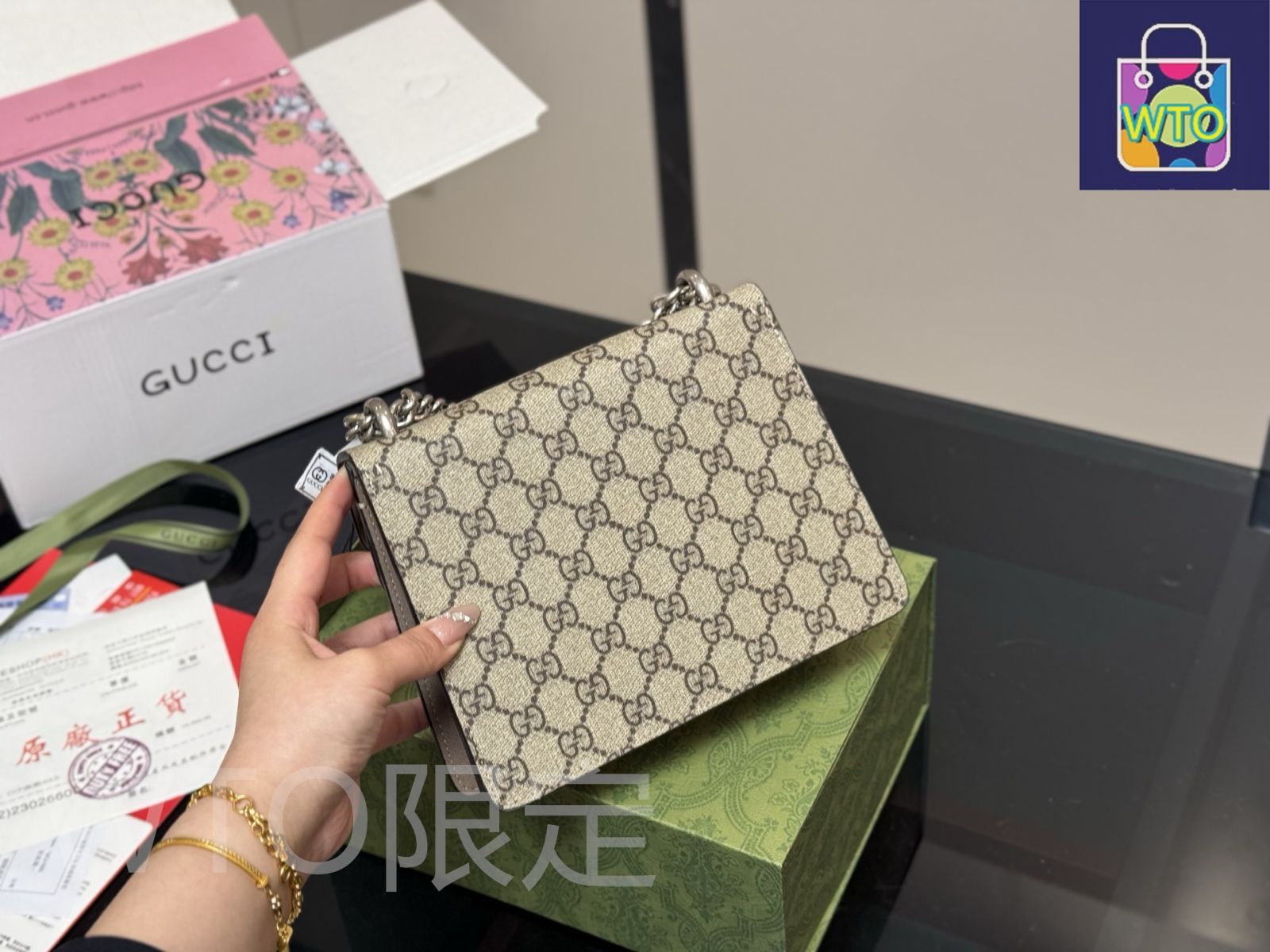 【関税&送料込】Gucci Dionysus GUCCI Dionysus Red Snakeskin & Wicker Anaconda Rattan Medium