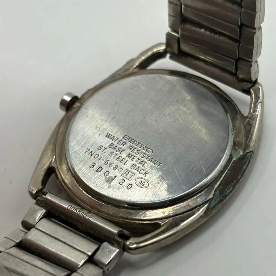 メンズ SEIKO レトロ　腕時計 Vintage SEIKO QUARTZ QZ 0923-8010 MENS WATCH STAINLESS STEEL