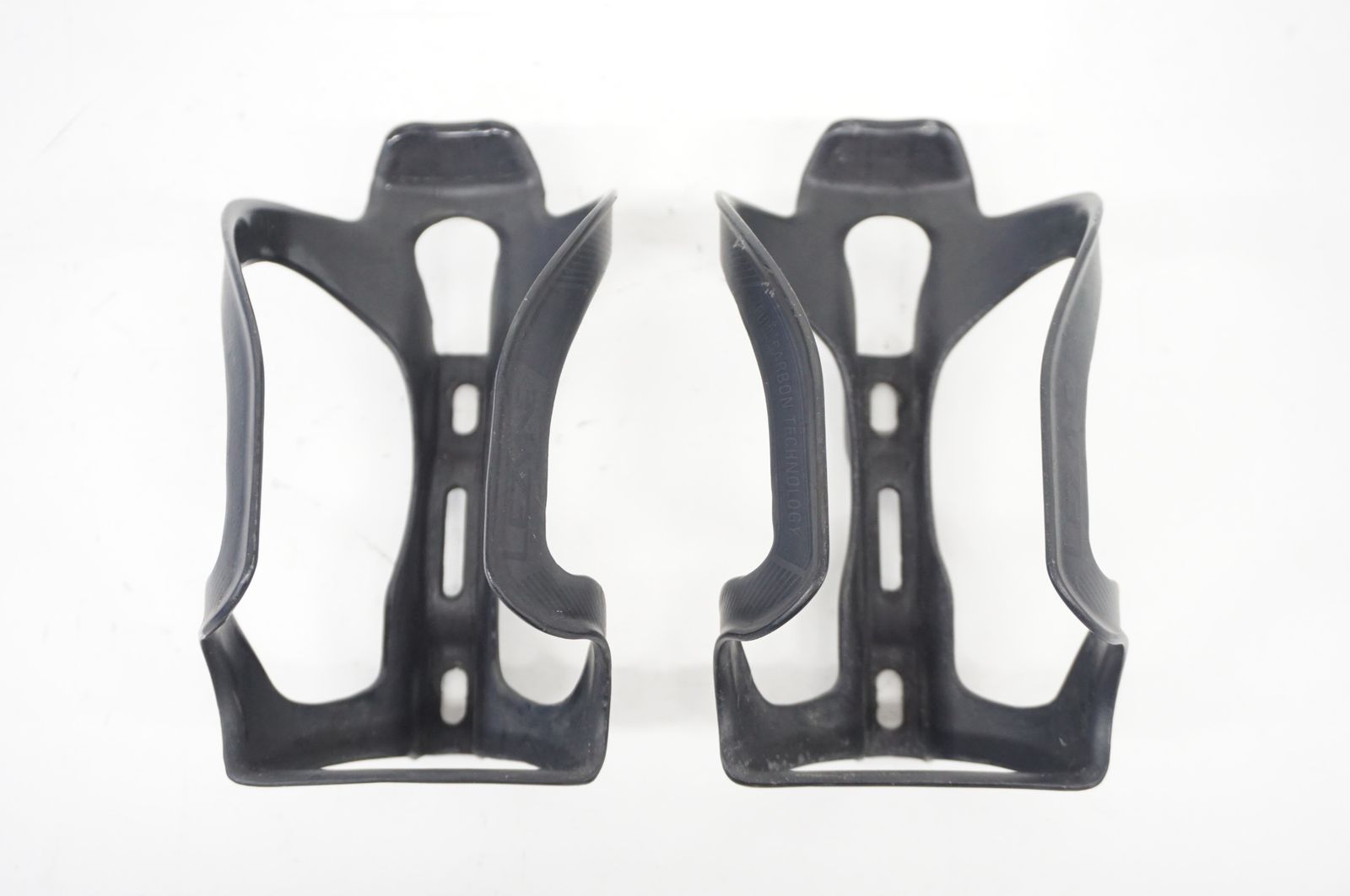 LEZYNE レザイン ROAD DRIVE CARBON ボトルケージセット | バイチャリ阪急塚口店