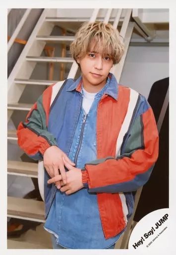 中古】生写真(ジャニーズ) Hey!Say!JUMP/八乙女光/膝上・衣装青