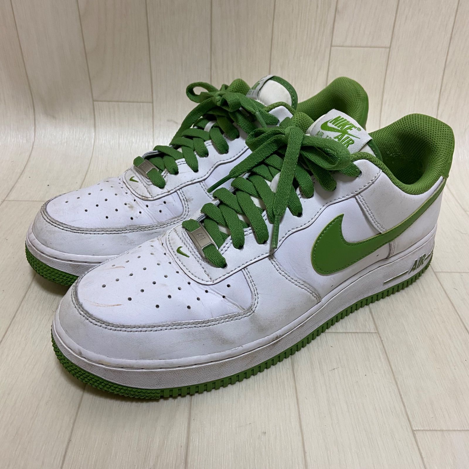 NIKE AIR FORCE 1 