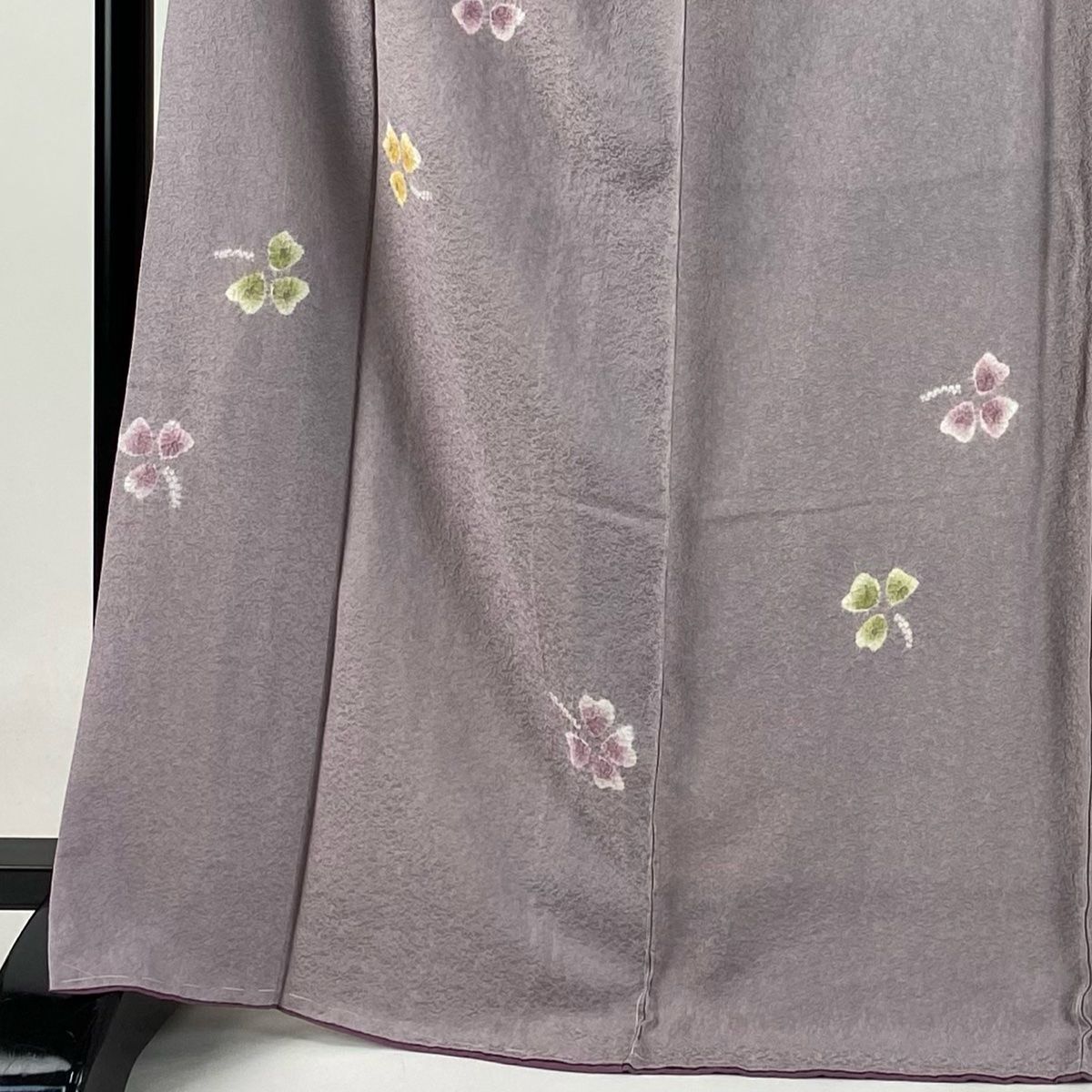 小紋 身丈168cm 裄丈66cm M 袷 葉柄 地紋 絞り 薄紫 正絹 秀品