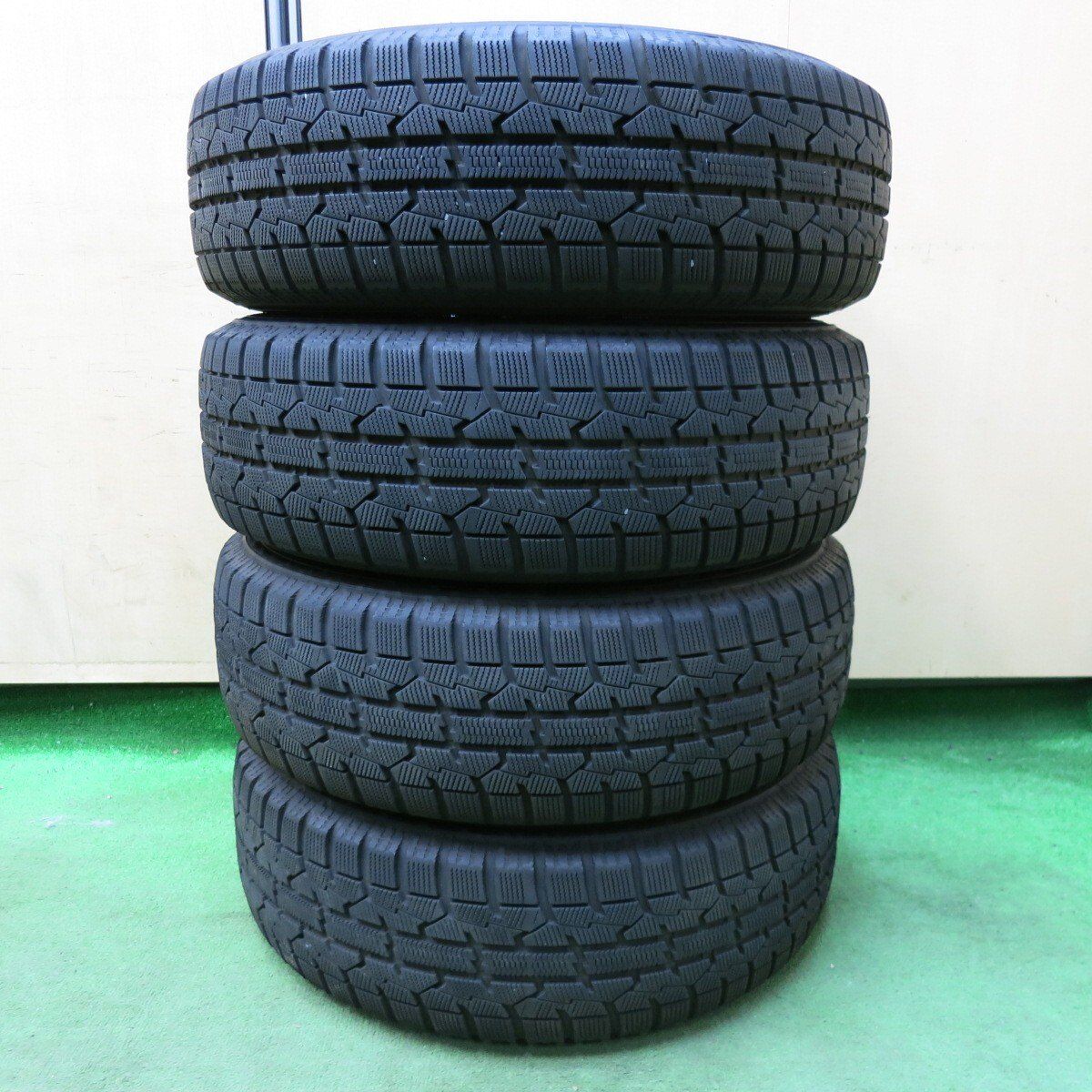 バリ溝　美品　22年製　ブリヂストン　スタッドレスタイヤ　195/65R15 楽天市場】スタッドレス 195/65r15 ブリジストンの通販