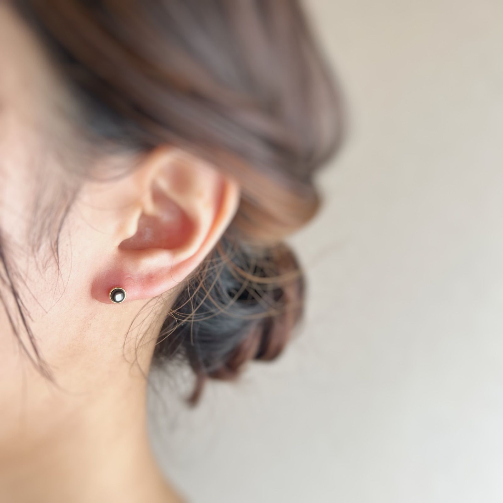 ブラックシェル ピアス（AGVA1170__BP）｜ピアス｜ヴァンドーム