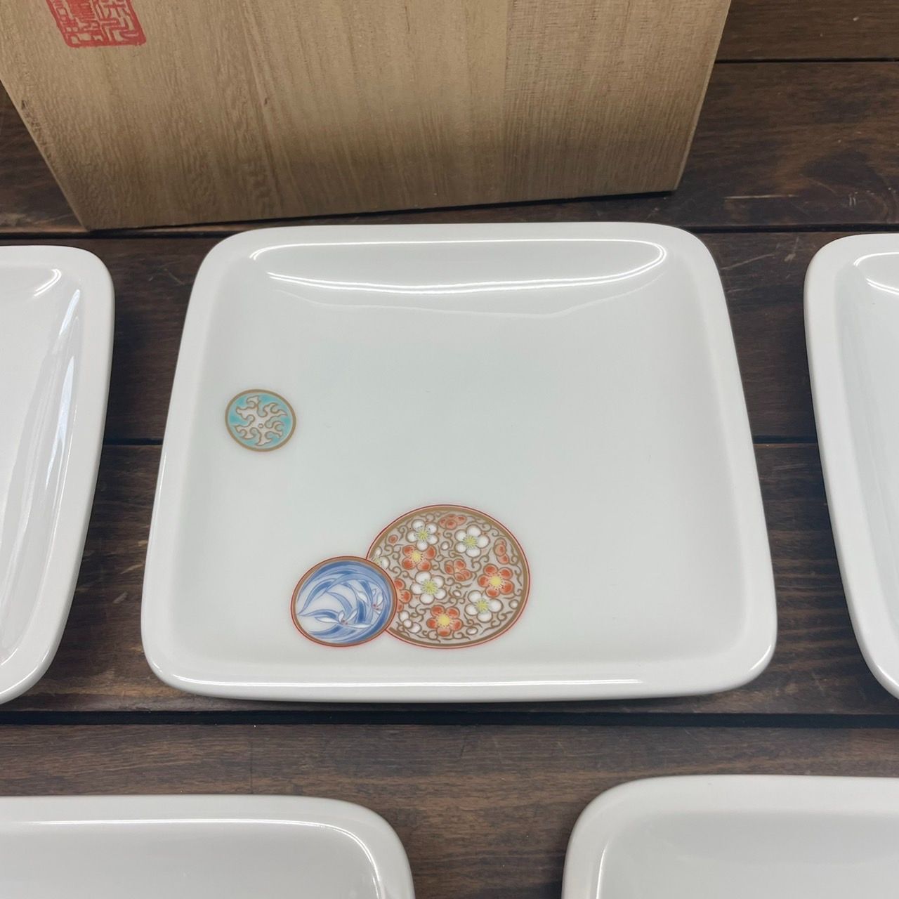 2026年最新Yahoo!オークション 深川製磁 寿赤絵 角銘々皿揃え 箱付き