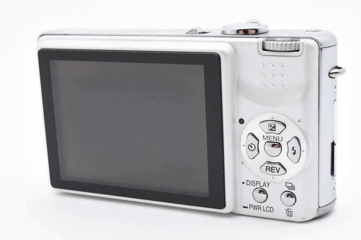 Panasonic LUMIX DMC-FX7 シルバー 概要 デジタルカメラ DMC-FX7 | LUMIX（ルミックス） ミラーレス