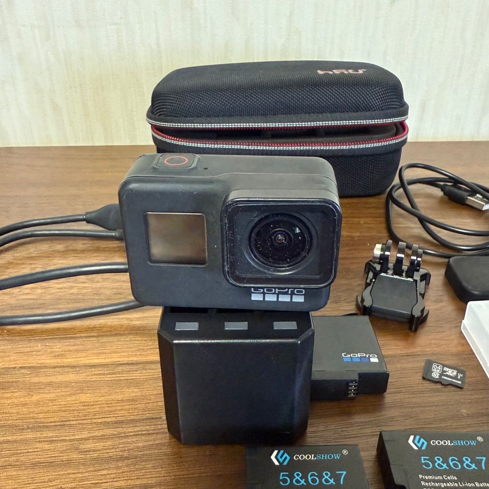 GoPro HERO 7 BLACK 動作確認済み 中古品 付属品多数 中古アクションカメラ - メルカリ