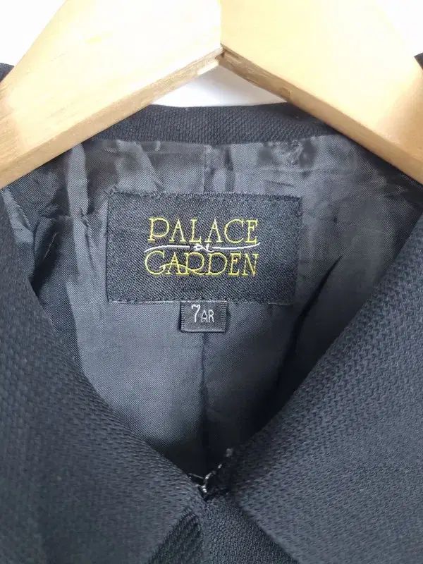 PALACE GARDEN 黒 ショートブレザー ／ ショートジャケット
