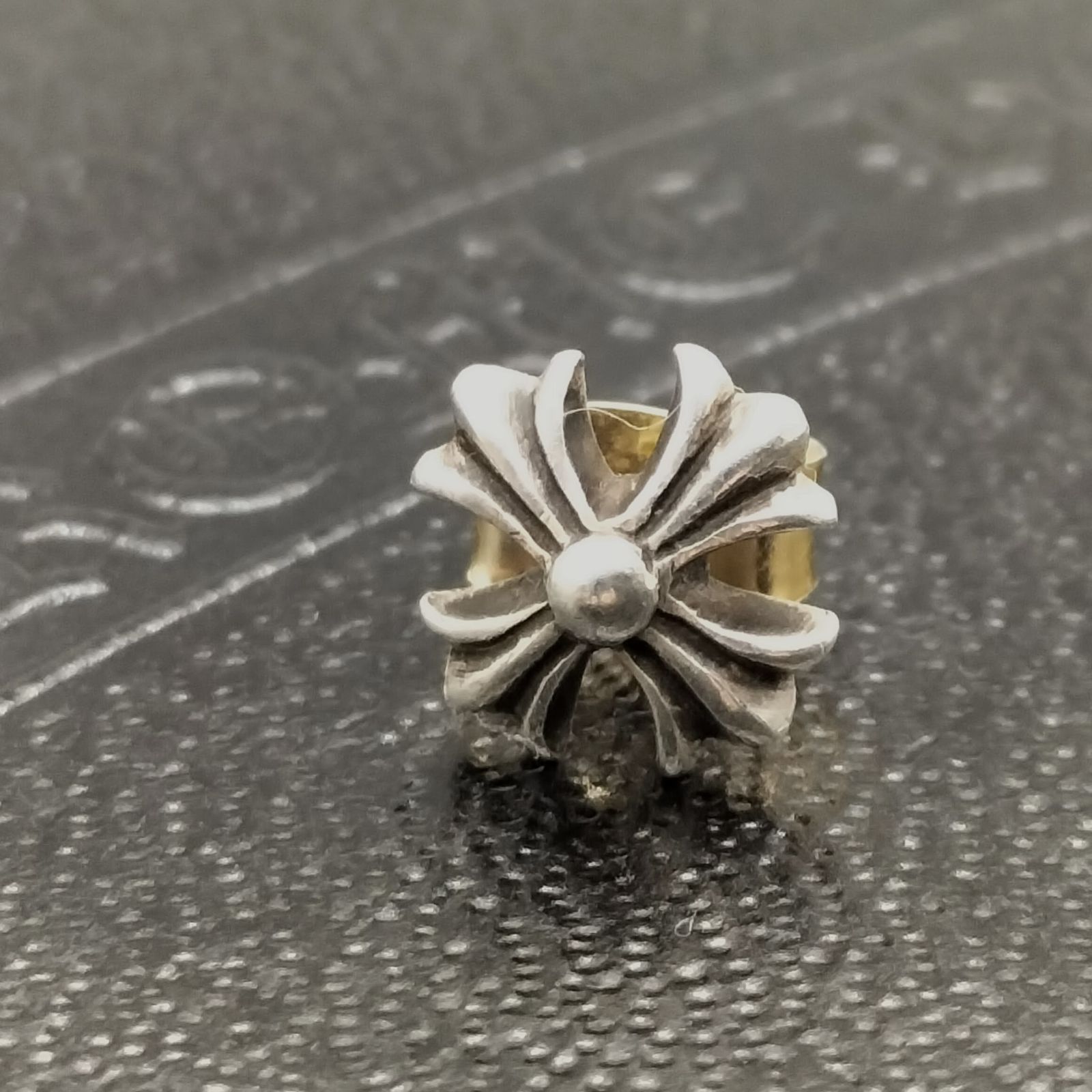 CHプラススタッドピアス(片耳用) シルバー925 クロムハーツ CHプラス