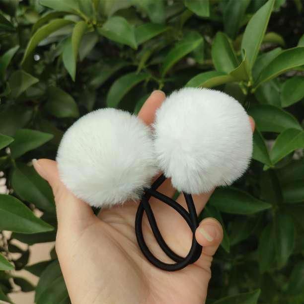 PRADA ヘアゴム シュシュ クリーム色 ファー素材 【公式通販】