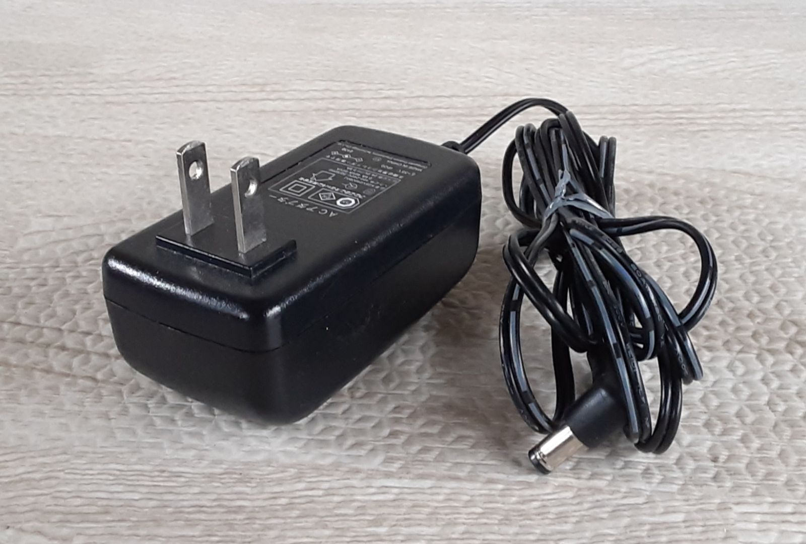 アコ・ブランズ・ジャパン ACアダプター K25V240080J シュレッダー 用