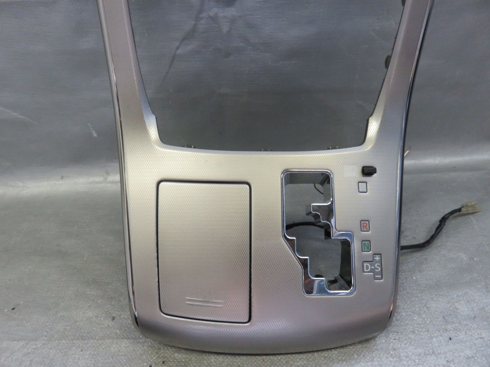 STD7201 ルファード ヴェルファイア 20系後期 センターパネル ナビ オーディオパネル 純正55412-58070 ANH20W ANH25W GGH20W GGH25W FFCRYSTALESIA_COM