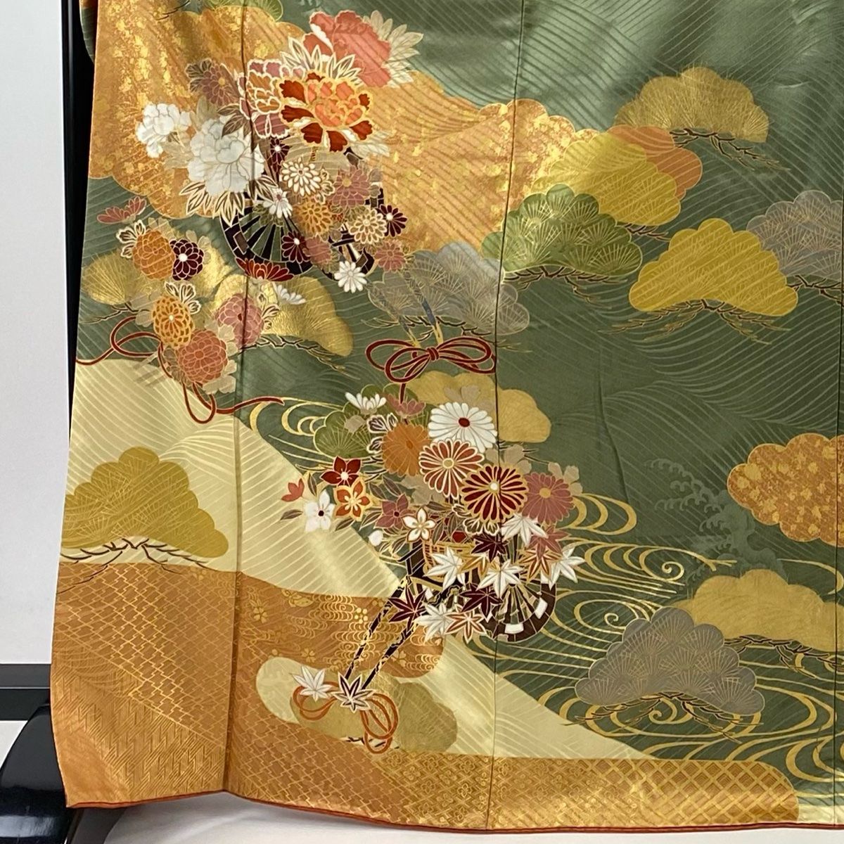 振袖 身長155-170cm 緑　正絹 振袖 身丈170cm 裄丈69cm L 袷 蝶 葡萄 銀通し 金銀彩 青緑 正絹