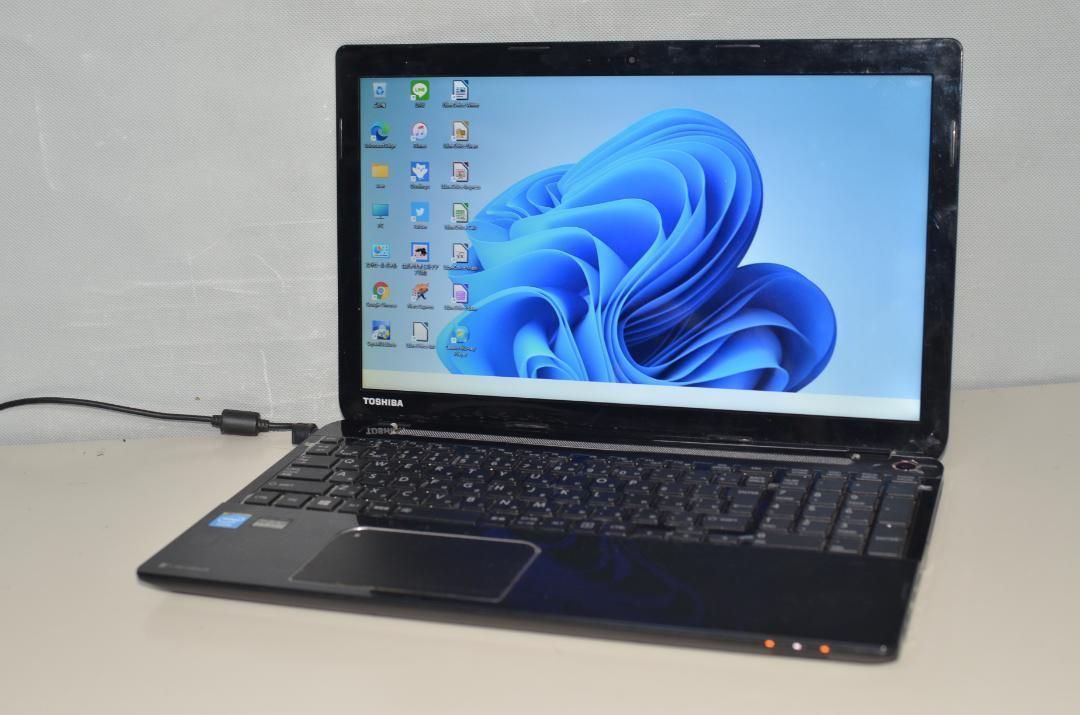 ノートパソコン Windows11+office 爆速SSD256GB 東芝dynabook T553