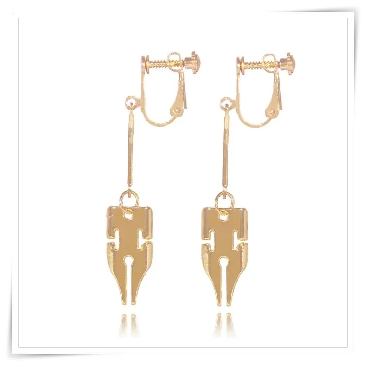 PASSIONE ＋「8時30分」岸辺露伴イヤリング 2個セット PASSIONE ＋「8