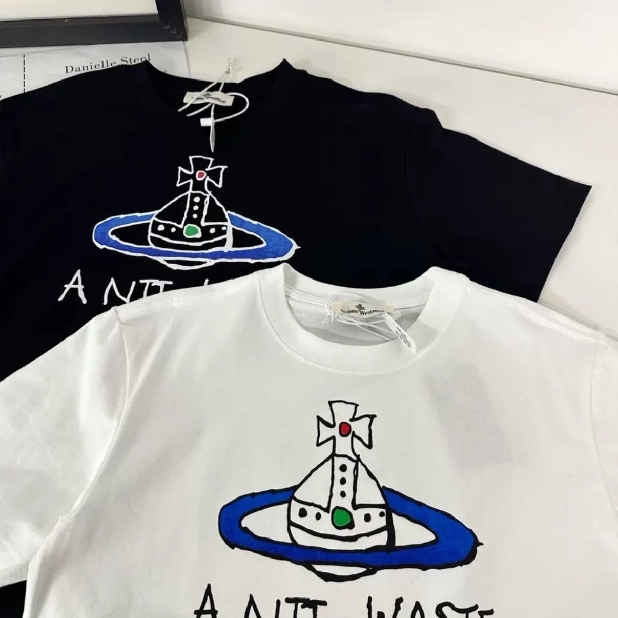 グラフィティ半袖Tシャツ