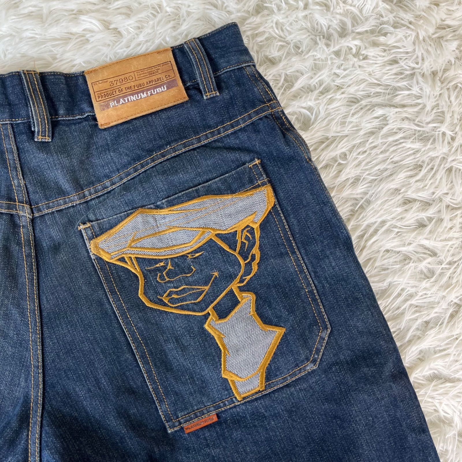 PLATINUM FUBU デニム ハーフパンツ 刺繍ロゴ 37980 PLATINUM FUBU デニム ハーフパンツ 刺繍ロゴ 37980 - メルカリ